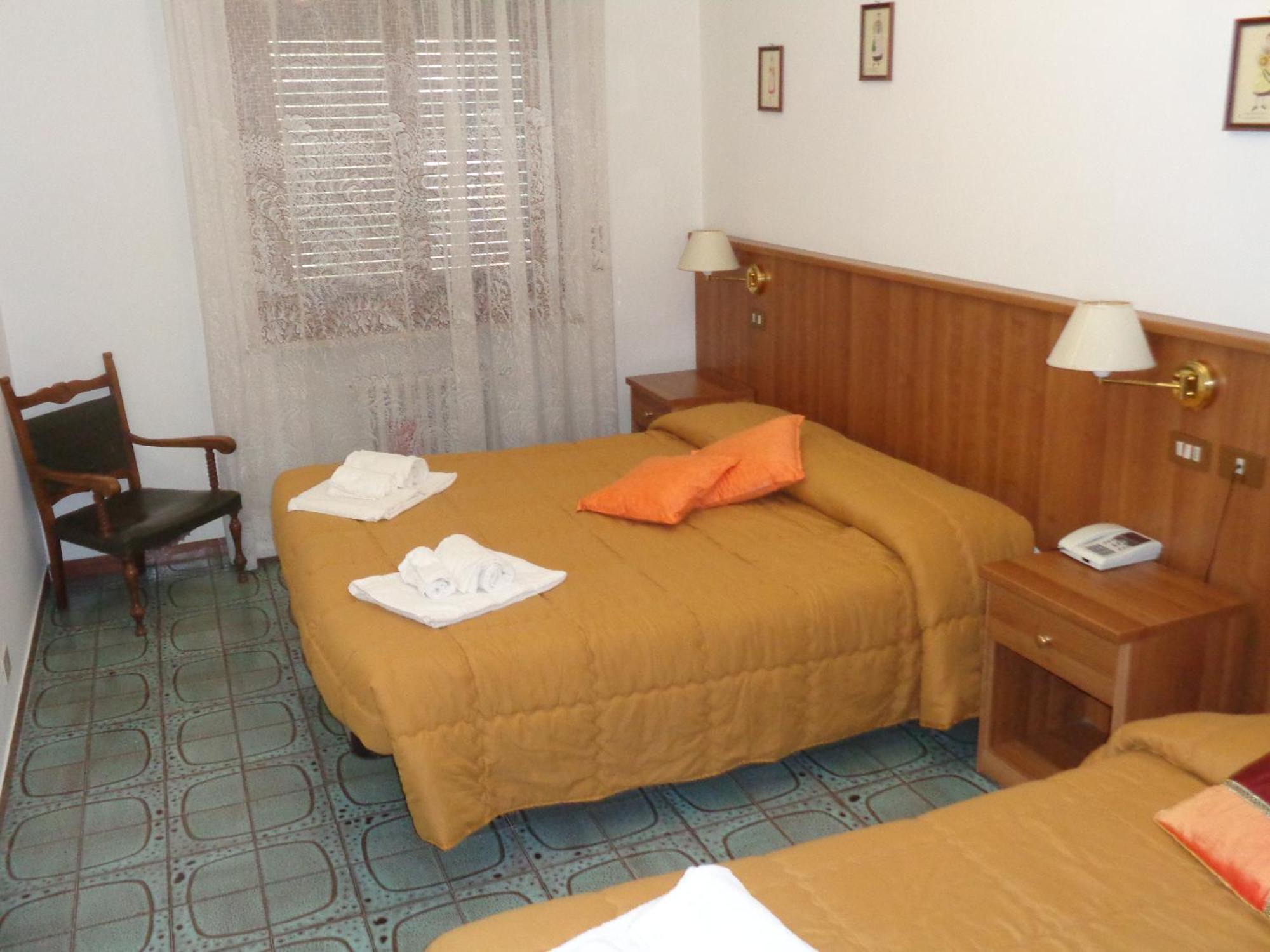 Hotel Rosati Chiusi Exterior photo